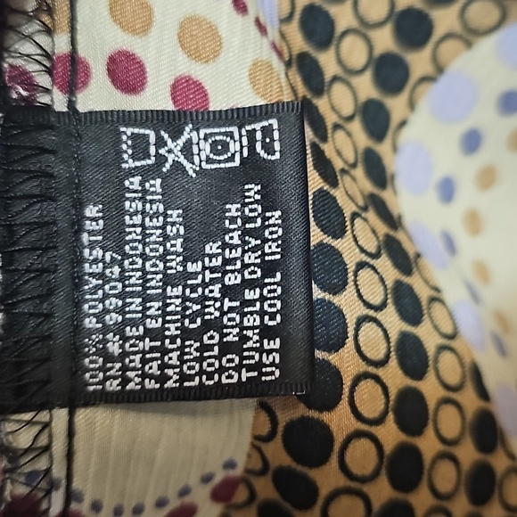 Patterned Ruffle Button Down Blouse Size Medium - Picture 3 of 4